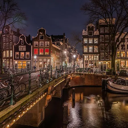 Leidse Square 5 Star Luxury شقة